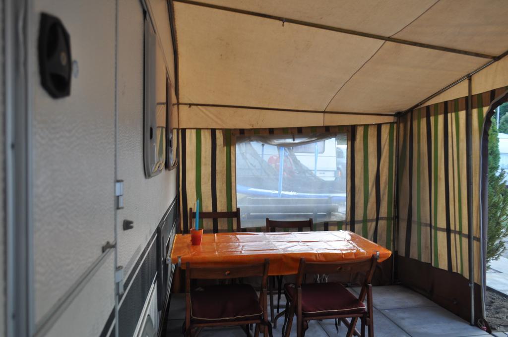 Caravans Magda Niechorze Exteriör bild